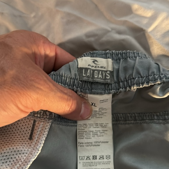 Ripcurl shorts - Picture 5 of 5